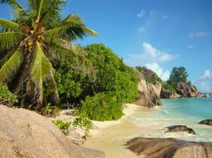 La Digue - Anse Source Argent_006-smal.jpg