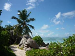 La Digue - Anse Source Argent_008-smal.jpg