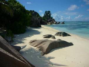 La Digue - Anse Source Argent_009-smal.jpg