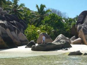 La Digue - Anse Source Argent_014-smal.jpg