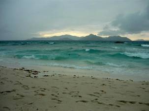 La Digue - Blick nach Praslin_007-smal.jpg