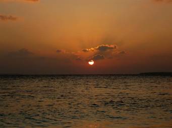 ReethiBeach_sonnenuntergang-006.jpg